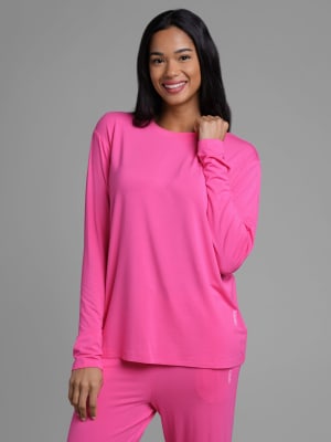 Cloud Lounge Long Sleeve Tee: Lexy is 5'8" and wears a size S