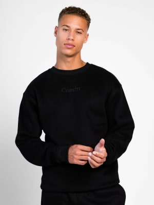 Signature Crew: Evan is 6'4" and wears a size L