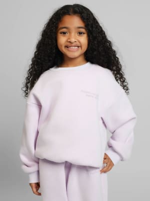 Pastel Kids Crew: Malu is 5 wearing a size S