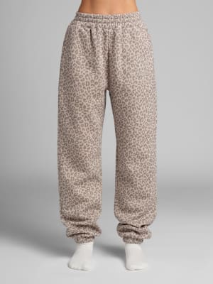 Minimalist Sweatpants: Nikki is 5'8” and wears a size S