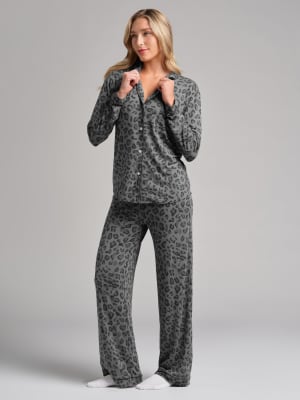 Luna Lounge Long Sleeve Pant PJ Set: Tyler is 5'9" and wears a size S