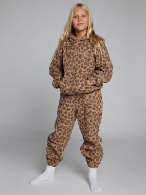 Brown Leopard / Arina