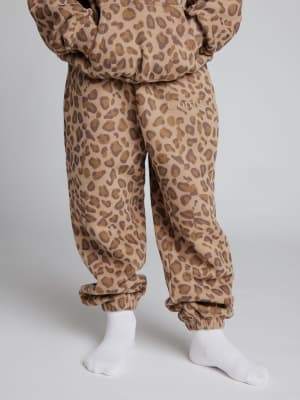 Brown Leopard / Logan