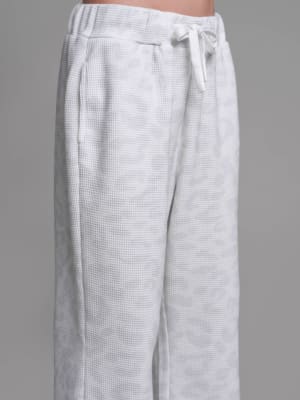 Snow Leopard / Raphaella