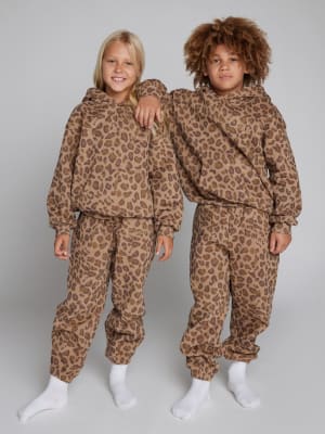 Brown Leopard / Logan