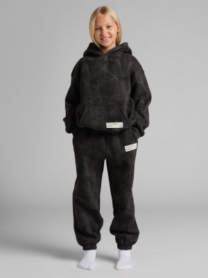 Midnight Forest / Arina