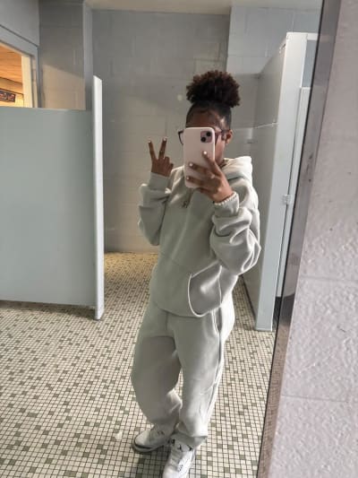 Arianna R